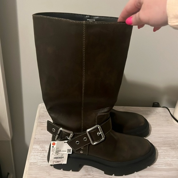 Zara NWT size 10 Leather Brown Tall Boots w Buckle Detail Edgy Timeless